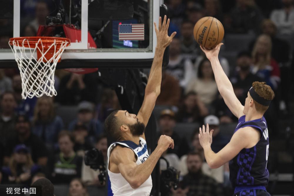 拉菲尼亚以 拉菲尼亚以