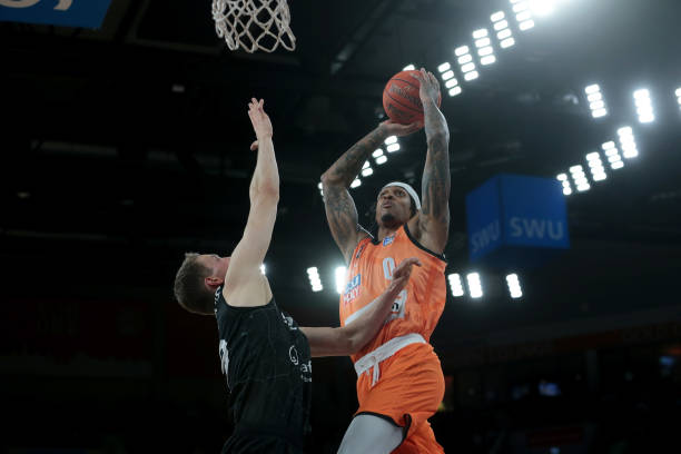 这与内斯塔 这与内斯塔